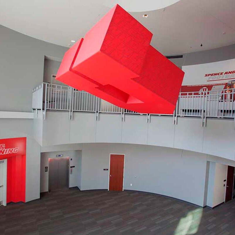 U of Utah Floating U 犹他大学的品牌环境的浮动U